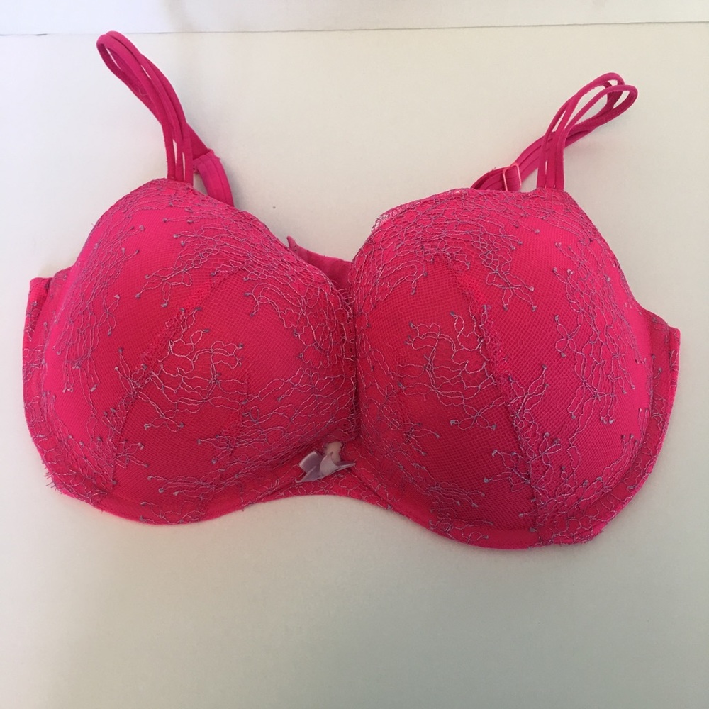Victoria’s Secret very sexy push-up bra